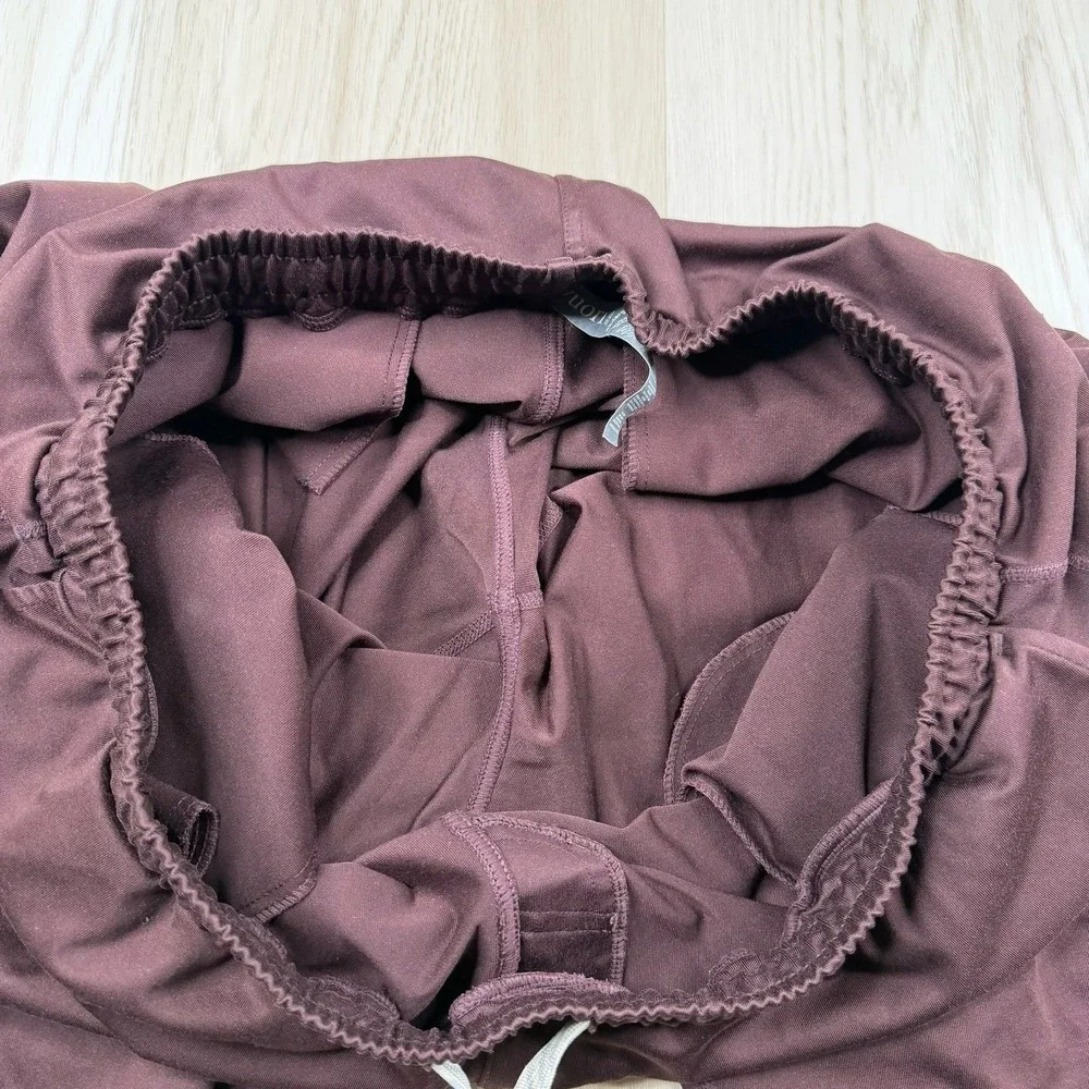 Vuori Sunday Performance Joggers Men's XXL Wicking Comfort Soft Athletic V416